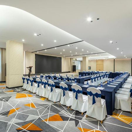 Holiday Inn Express Chengdu Tianfu Square By Ihg - Chunxi Road And Kuanzhai Alley מראה חיצוני תמונה