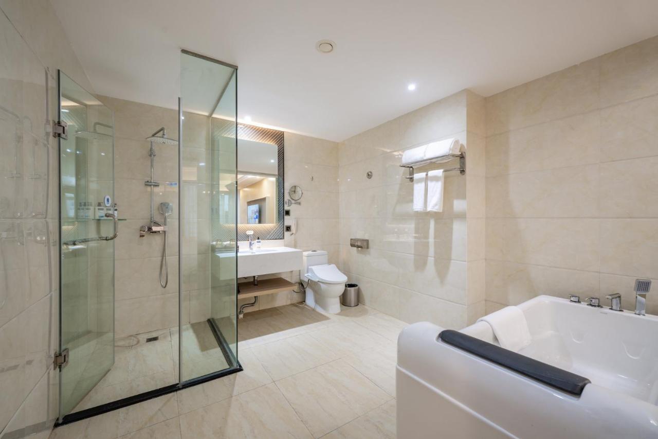 Holiday Inn Express Chengdu Tianfu Square By Ihg - Chunxi Road And Kuanzhai Alley מראה חיצוני תמונה