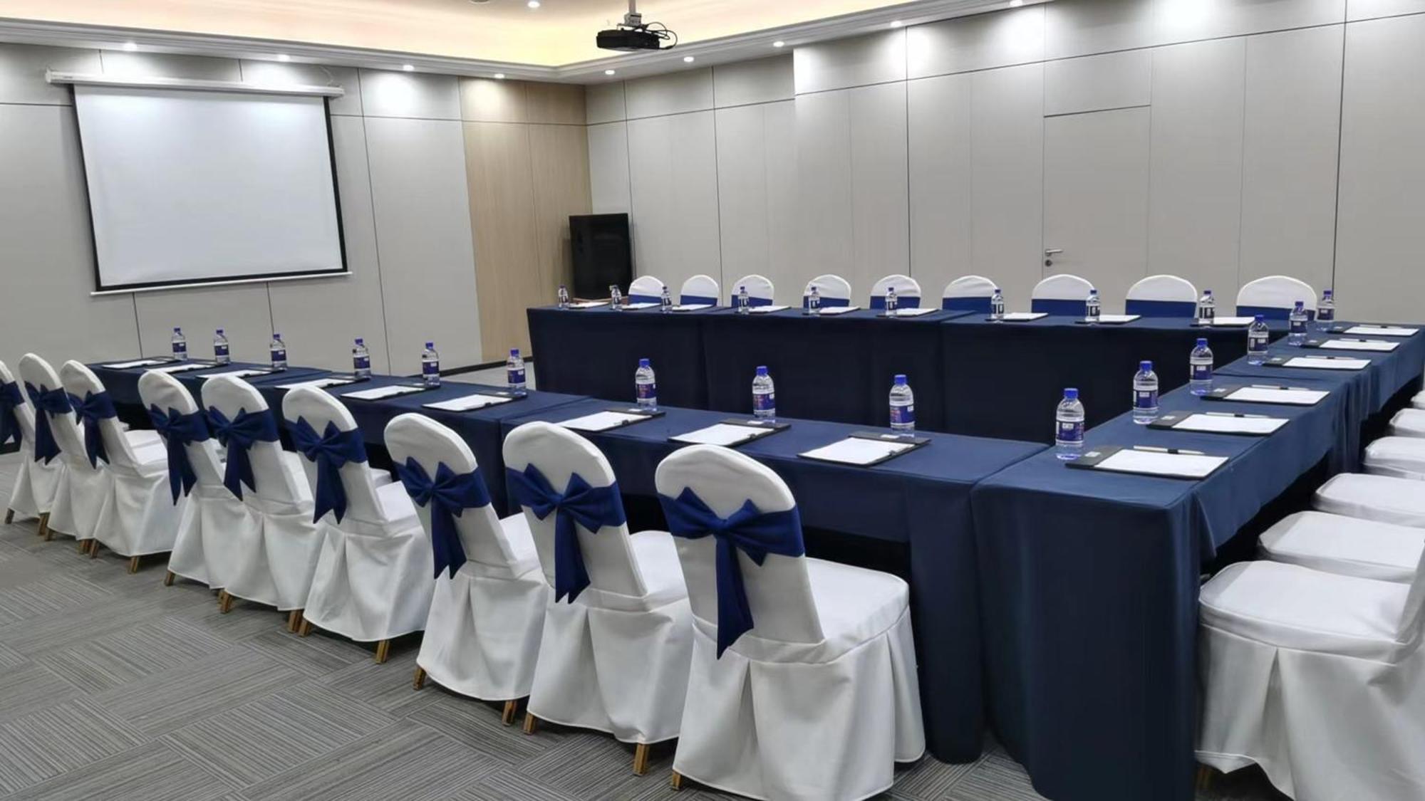 Holiday Inn Express Chengdu Tianfu Square By Ihg - Chunxi Road And Kuanzhai Alley מראה חיצוני תמונה