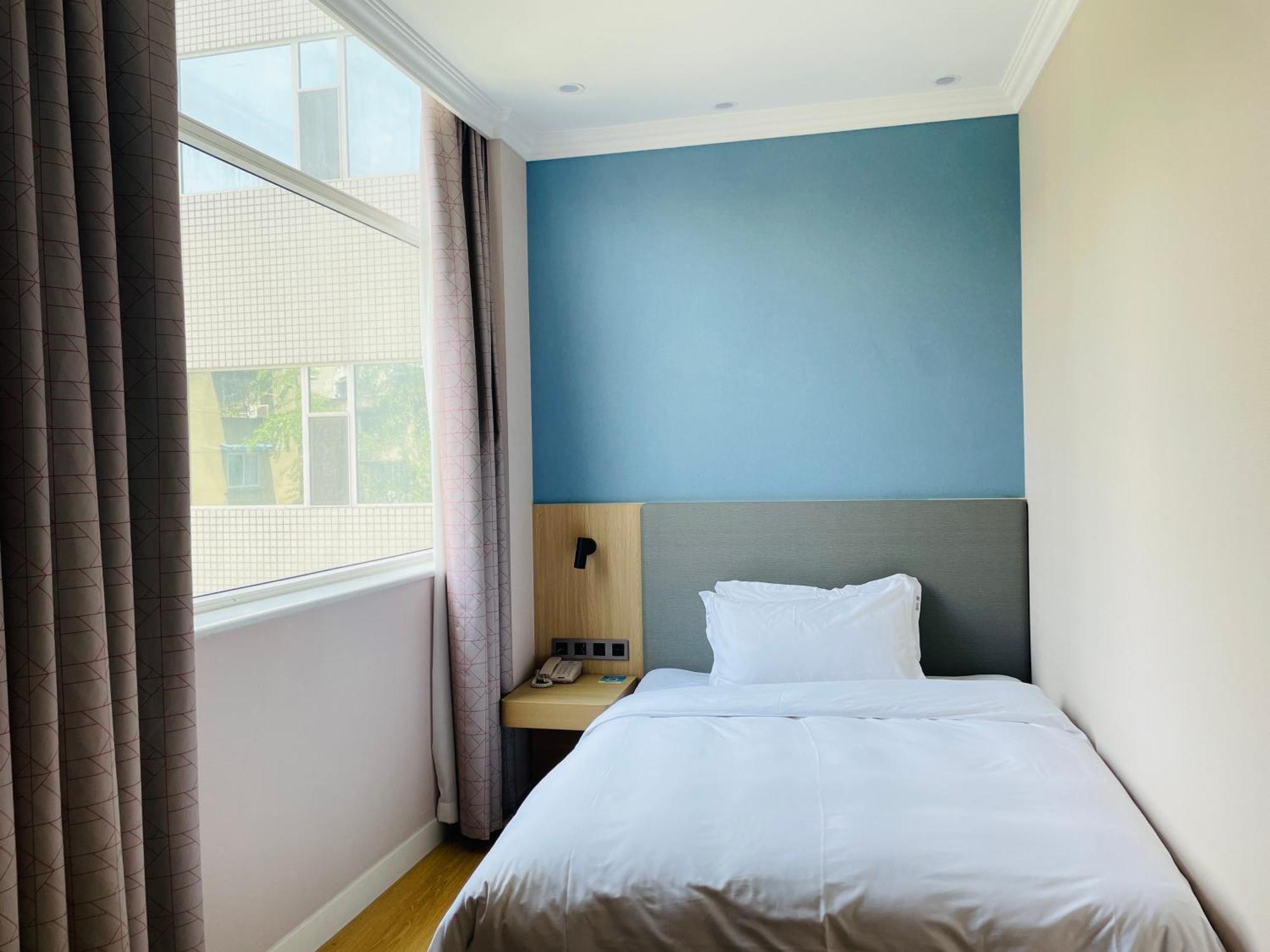 Holiday Inn Express Chengdu Tianfu Square By Ihg - Chunxi Road And Kuanzhai Alley מראה חיצוני תמונה