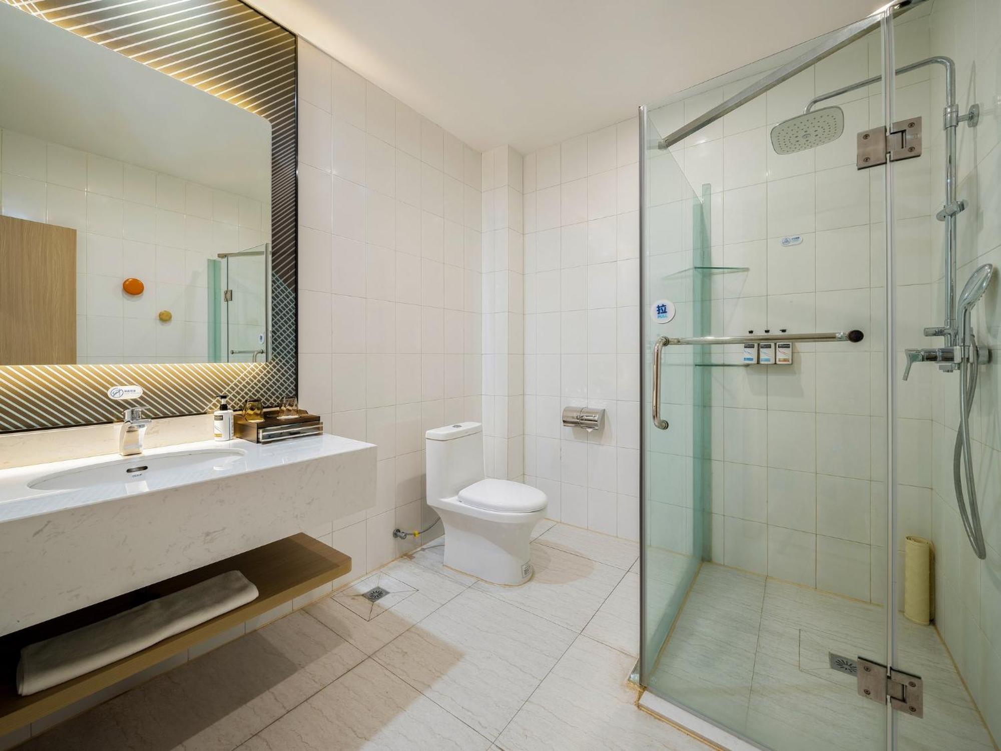 Holiday Inn Express Chengdu Tianfu Square By Ihg - Chunxi Road And Kuanzhai Alley מראה חיצוני תמונה